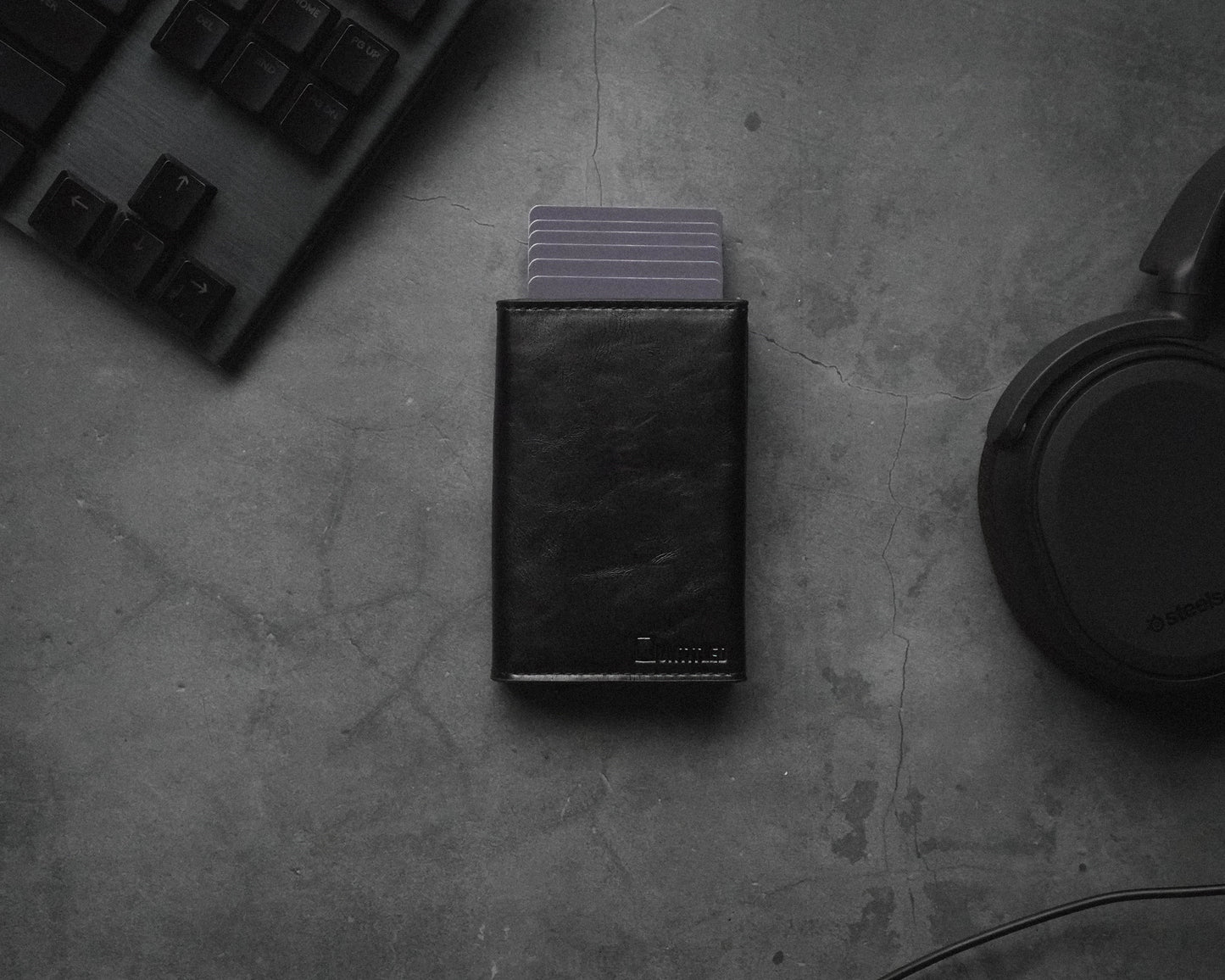 The Viktor - Premium RFID Travel Wallet