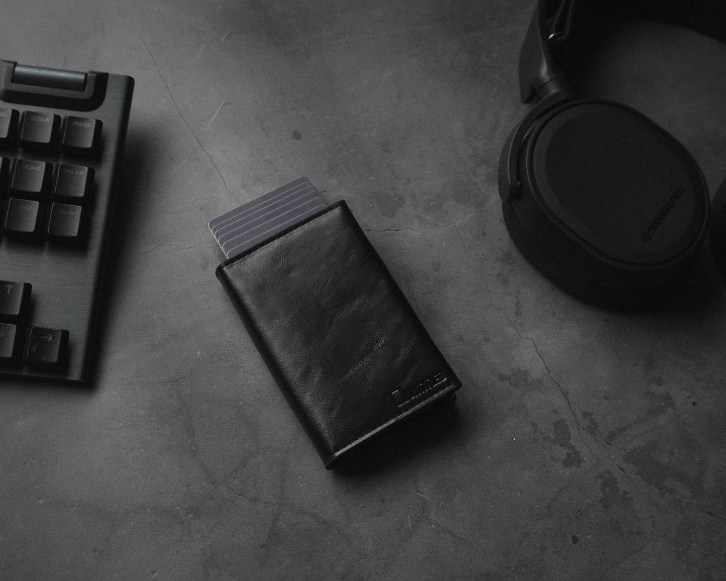 The Viktor - Premium RFID Travel Wallet