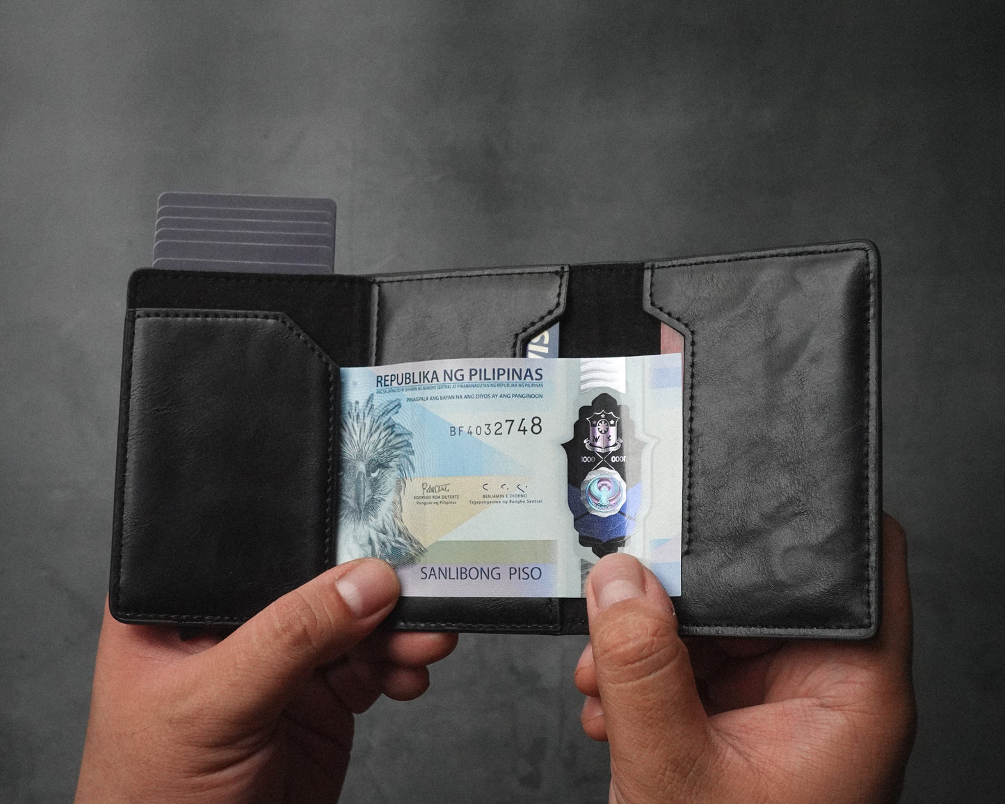 The Viktor - Premium RFID Travel Wallet