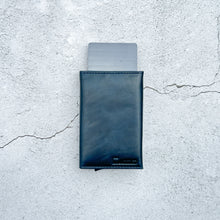 Load image into Gallery viewer, All-New Viktor II - Premium Minimalist Wallet
